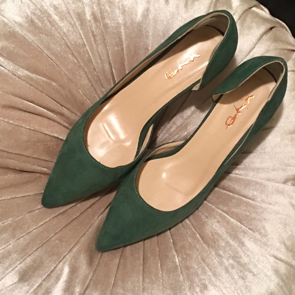 Forrest Green Pump